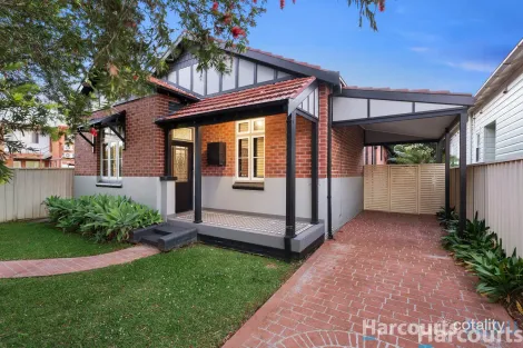 38 Blackall St, Hamilton, NSW 2303