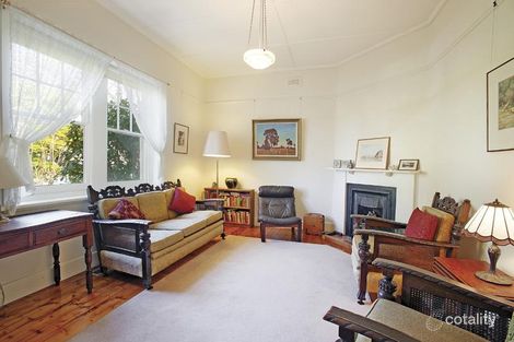 Property photo of 31 Oswin Street Kew East VIC 3102