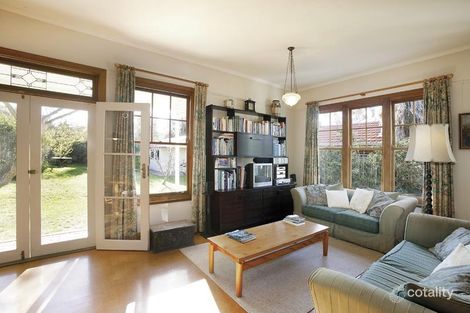 Property photo of 31 Oswin Street Kew East VIC 3102