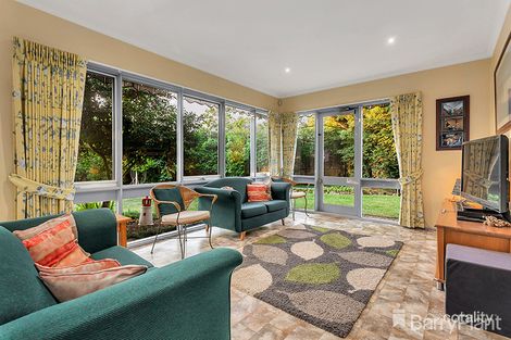 Property photo of 29 Woodstock Road Mount Waverley VIC 3149