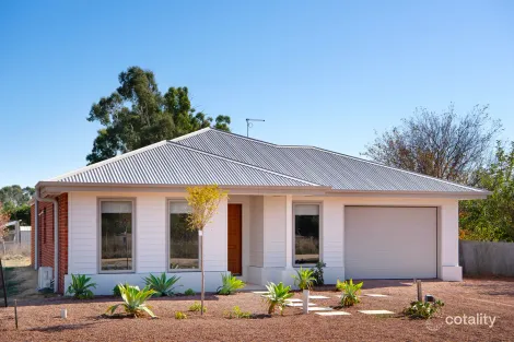 Property photo of 2A Dundas Street Newstead VIC 3462