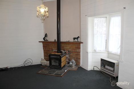 Property photo of 2 Thompson Street Portland NSW 2847