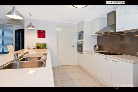 Property photo of 19 Kertesz Court South Maclean QLD 4280