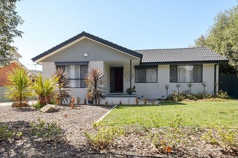 16 East Pl, Kambah, ACT 2902