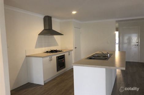 Property photo of 56 Highcliffe Circle Lakelands WA 6180