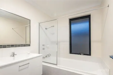 Property photo of 40 Cherokee Green Clarkson WA 6030