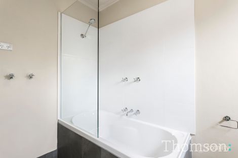 Property photo of 4/64 Moonya Road Carnegie VIC 3163