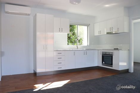 Property photo of 35 Hibiscus Avenue Redcliffe QLD 4020