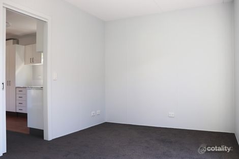 Property photo of 35 Hibiscus Avenue Redcliffe QLD 4020