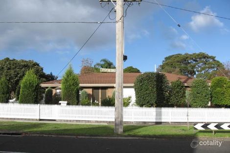 Property photo of 2 Maple Court Doncaster VIC 3108