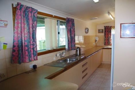 Property photo of 1 Playtime Parade Moonta Bay SA 5558