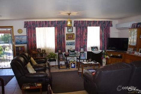 Property photo of 1 Playtime Parade Moonta Bay SA 5558