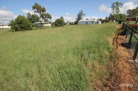 Property photo of 8 Lake Drive Meringandan QLD 4352