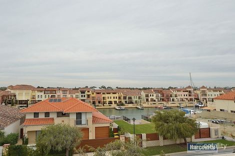 Property photo of 101 Westview Parade Wannanup WA 6210