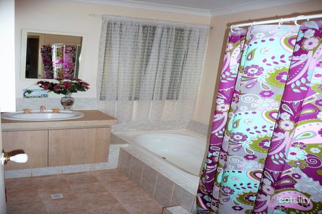 Property photo of 16 Simmons Road Beverley WA 6304