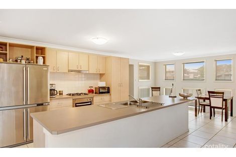 Property photo of 48 Quarterhorse Parade Wadalba NSW 2259