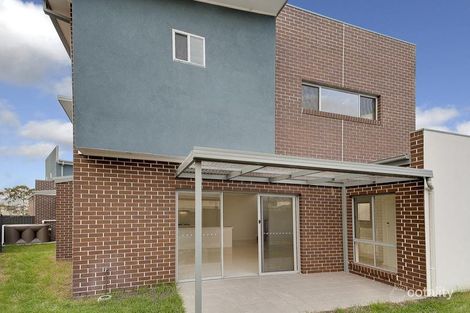 Property photo of 24 Foothills Terrace Glenmore Park NSW 2745