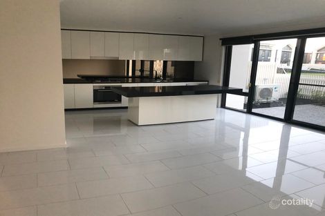 Property photo of 5 Lakeview Boulevard Mermaid Waters QLD 4218