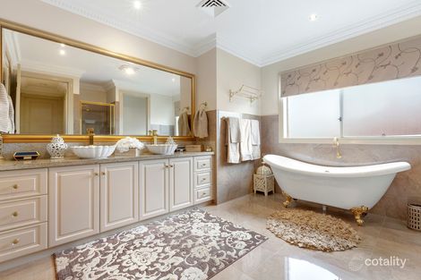 Property photo of 8 Balonne Close Taylors Lakes VIC 3038