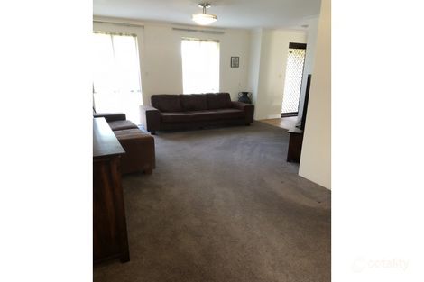 6 Nile Cl, Halls Head, WA 6210