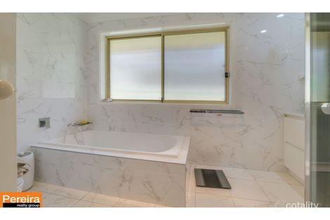 Property photo of 13 The Kraal Drive Blair Athol NSW 2560