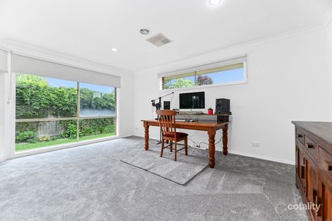 Property photo of 48 Don Collins Way Berwick VIC 3806