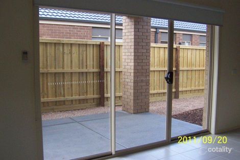 Property photo of 15 Bassendean Court Tarneit VIC 3029