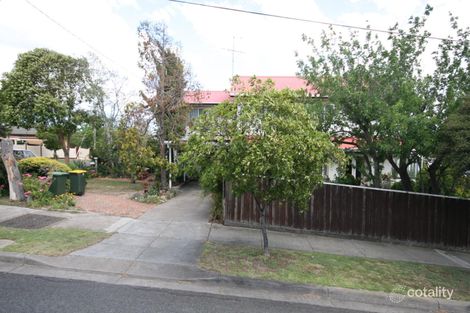 Property photo of 2 Roncliffe Road Highton VIC 3216