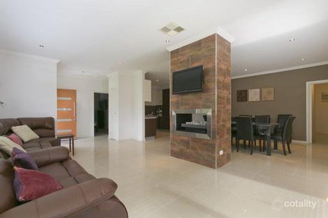 Property photo of 10 Murrowong Avenue Rosebud VIC 3939