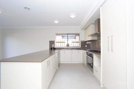 Property photo of 16 Chevrolet Road Cranbourne East VIC 3977
