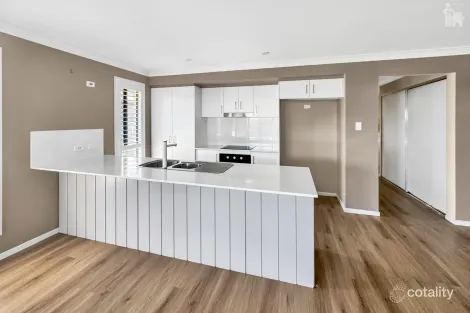 Property photo of 22 Halcyon Drive Wondunna QLD 4655