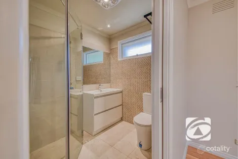 Property photo of 3 Penrith Court Berwick VIC 3806