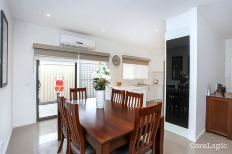 Property photo of 1/102 Brindalee Way Hillside VIC 3037