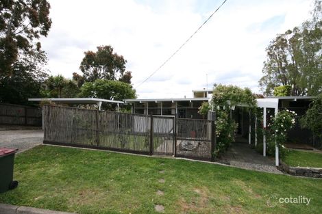 26 Jinjella Rd, Highton, VIC 3216