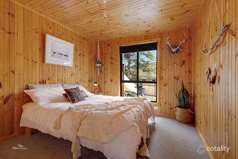 Property photo of 19 Kenelm Avenue Sisters Beach TAS 7321