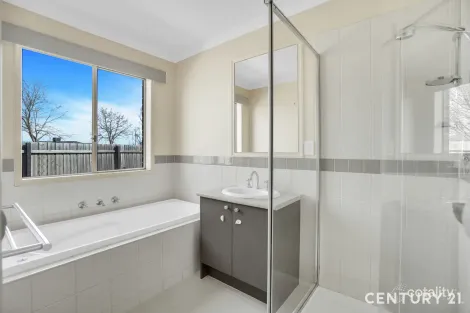 Property photo of 44 Stefan Drive Harkness VIC 3337