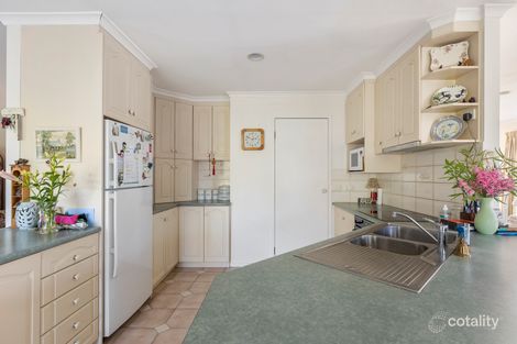Property photo of 18 Kent Court Mansfield VIC 3722