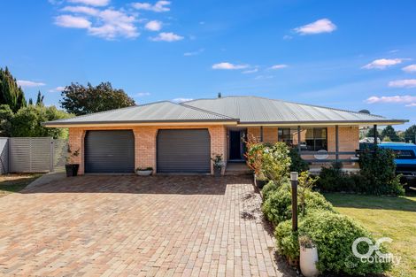 Property photo of 26 Maple Crescent Blayney NSW 2799