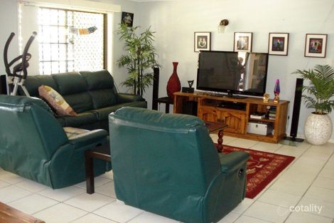 Property photo of 3 Ross Street Urangan QLD 4655