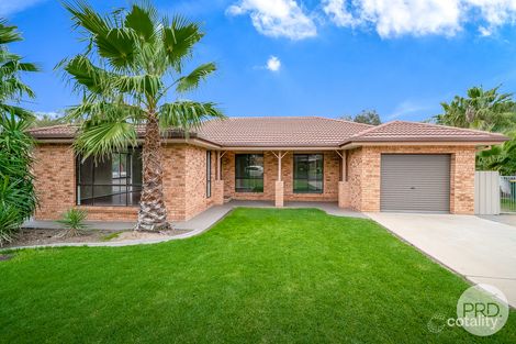 Property photo of 6 Kobi Place Glenfield Park NSW 2650
