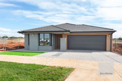 14 ASHOKA DR, THORNHILL PARK, VIC 3335