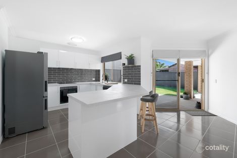 Property photo of 42 Studio Drive Oxenford QLD 4210