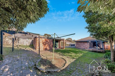 Property photo of 6 Marsden Court Cranbourne North VIC 3977
