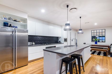 Property photo of 28 Carranya Street Camp Hill QLD 4152