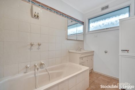 Property photo of 28 Spurr Street Craigieburn VIC 3064
