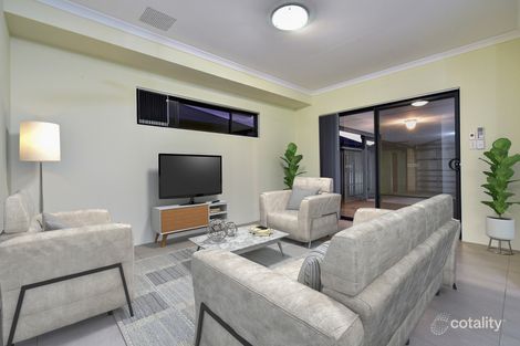 Property photo of 21 Conferta Link Banksia Grove WA 6031
