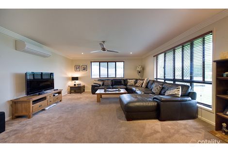Property photo of 33 Haven Close Norman Gardens QLD 4701
