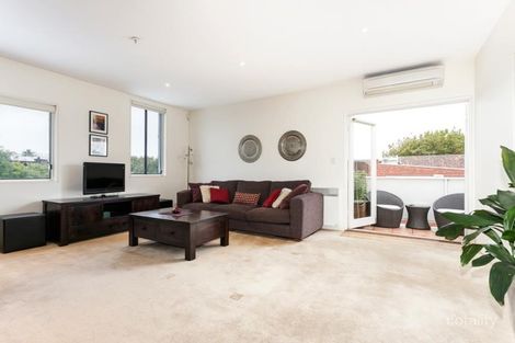 Property photo of 11/89 Ormond Road Elwood VIC 3184