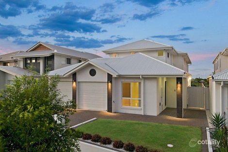 38 Lionheart Cres, Newport, QLD 4020