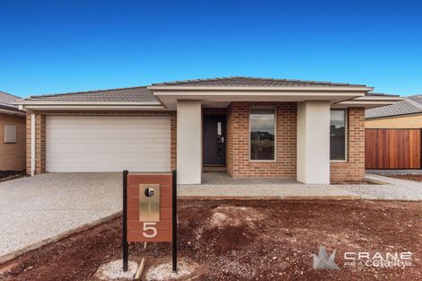 5 Inverness Pl, Thornhill Park, VIC 3335